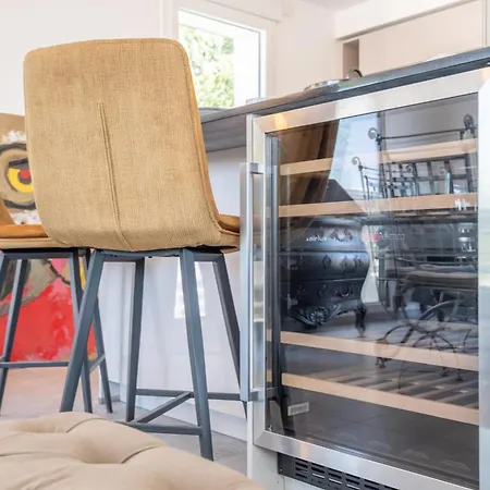 Kandinsky Furnished Flat דירה אקס-לה-באינס